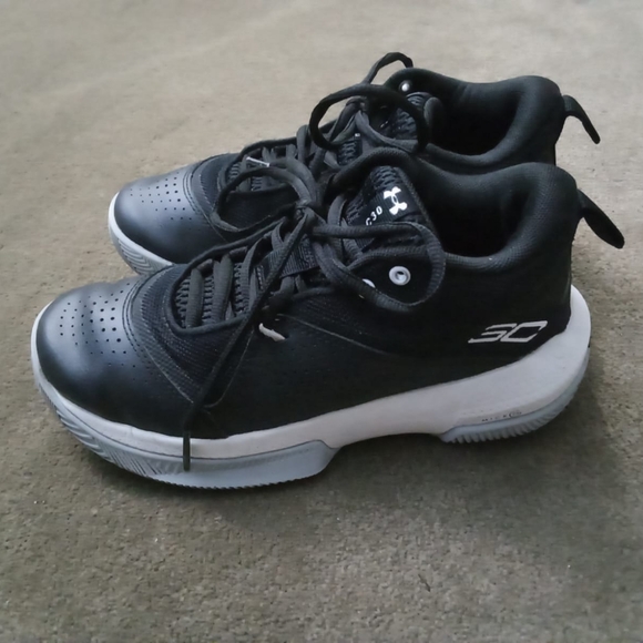 Under Armour SC 3zero Size 4y - Picture 2 of 7